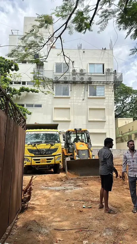 The real site at #494, 15th Main Road, Basaveshwara Nagar